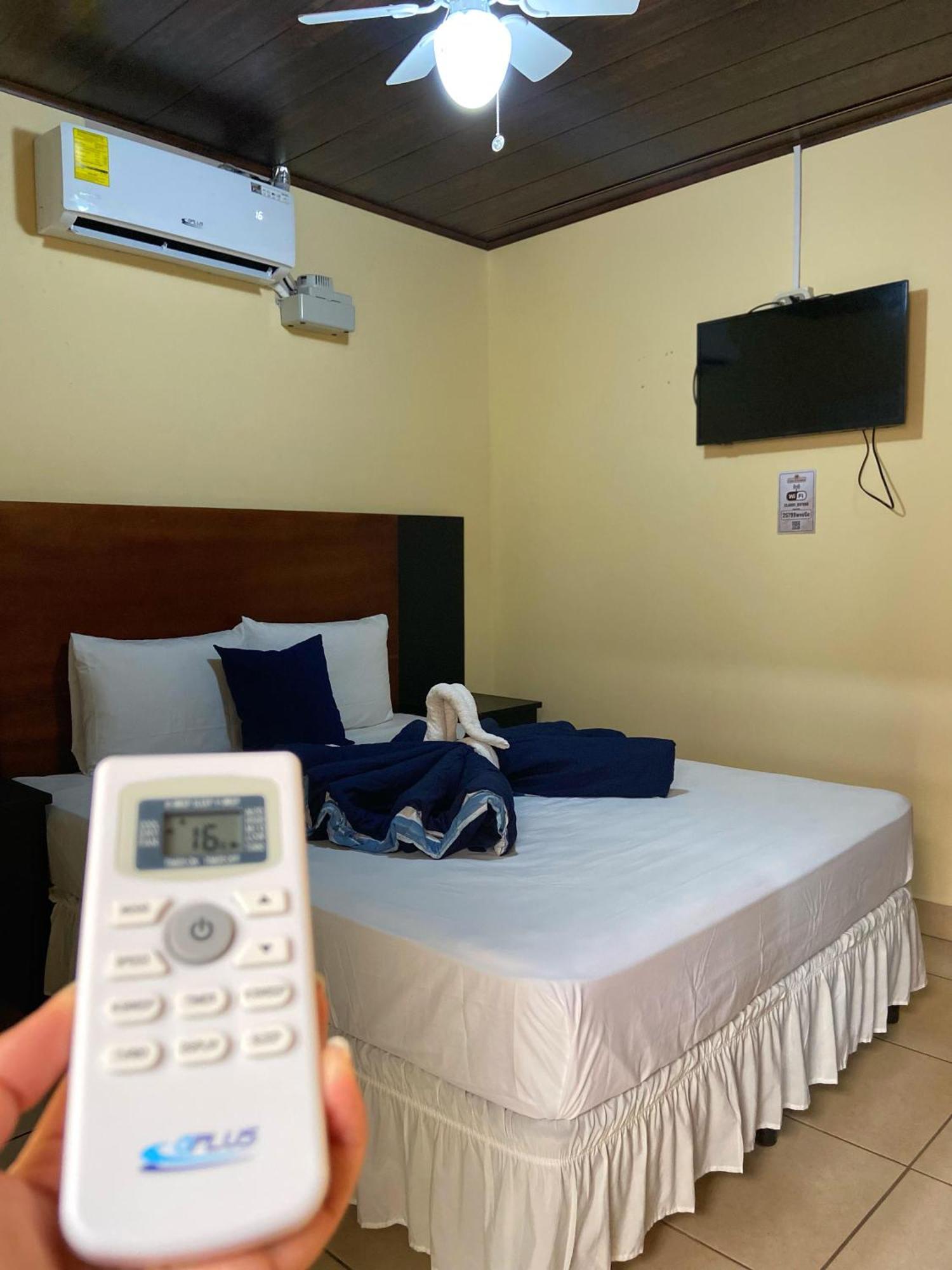 Hospedaje Coffee And Cocktails Estelí エクステリア 写真